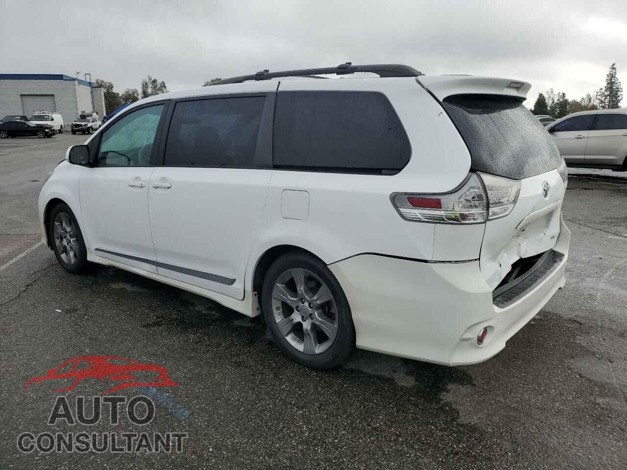 TOYOTA SIENNA 2011 - 5TDXK3DC2BS170584
