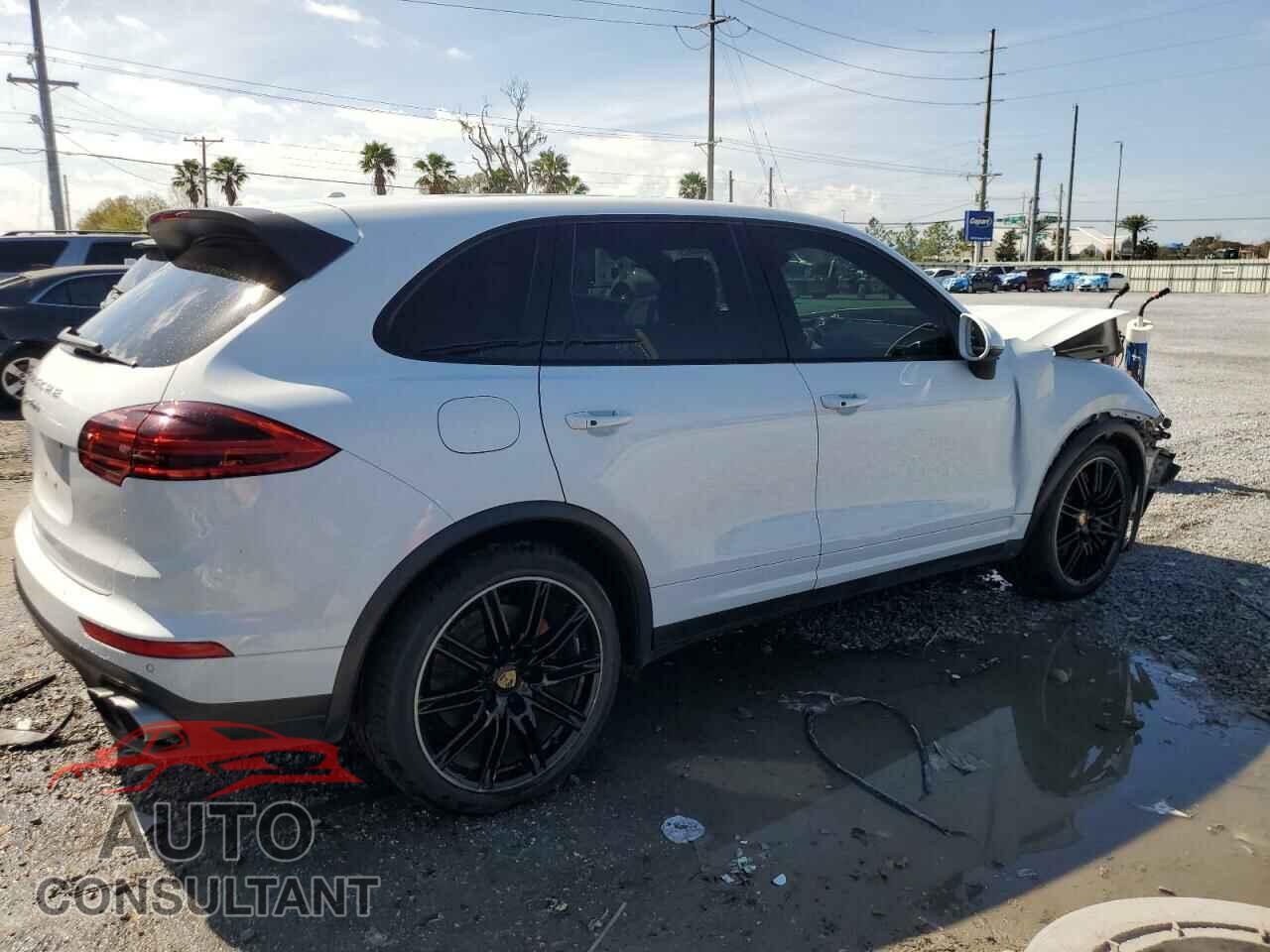 PORSCHE CAYENNE 2015 - WP1AC2A21FLA81202