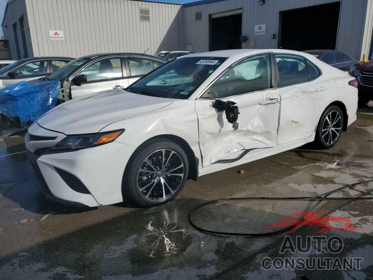 TOYOTA CAMRY 2019 - 4T1B11HK1KU203715