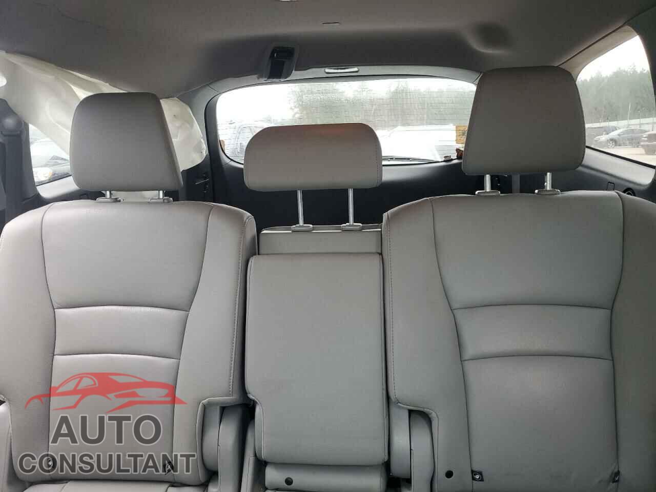HONDA PILOT 2019 - 5FNYF5H54KB042173