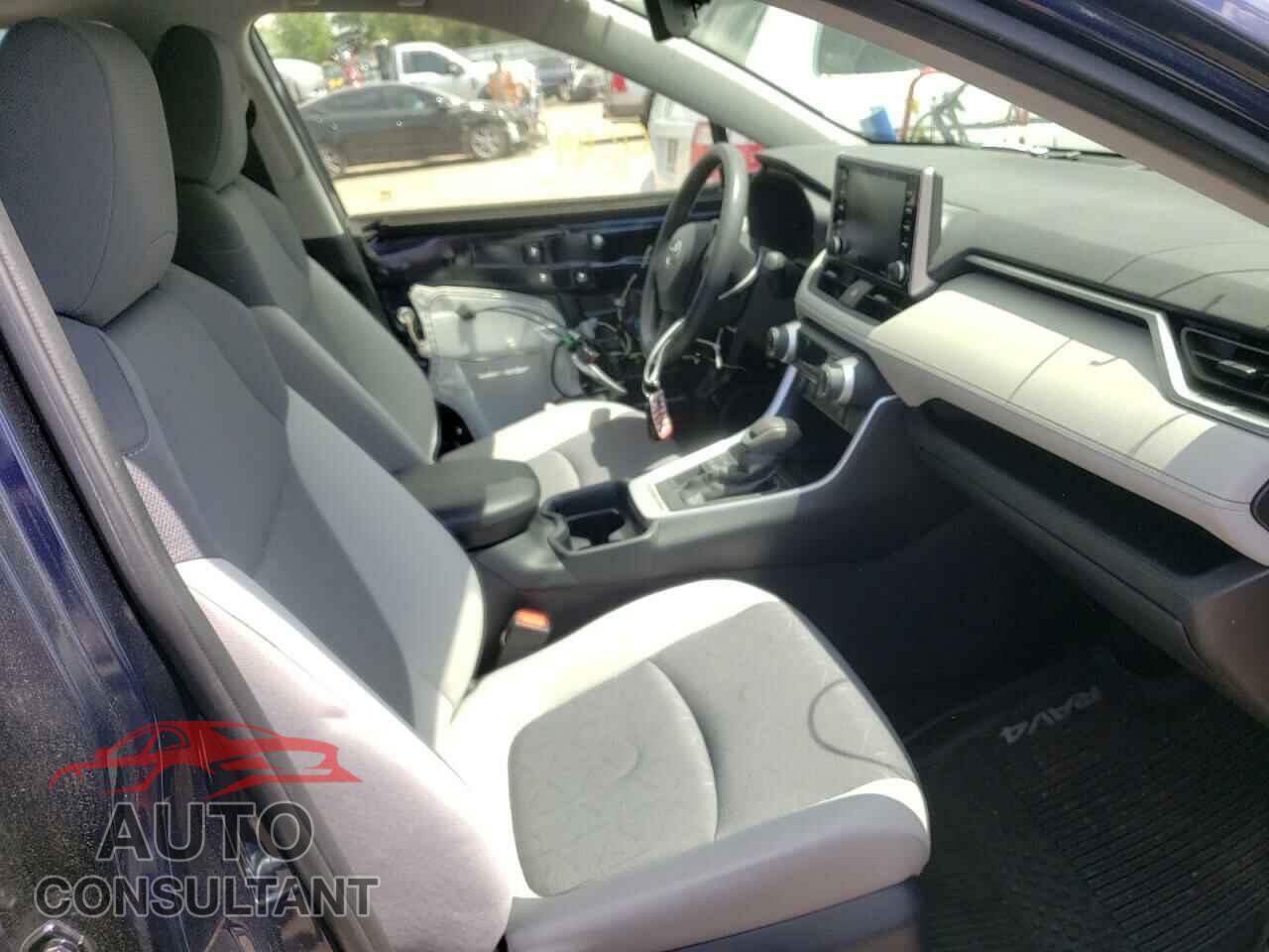 TOYOTA RAV4 2019 - JTMP1RFV0KD506894