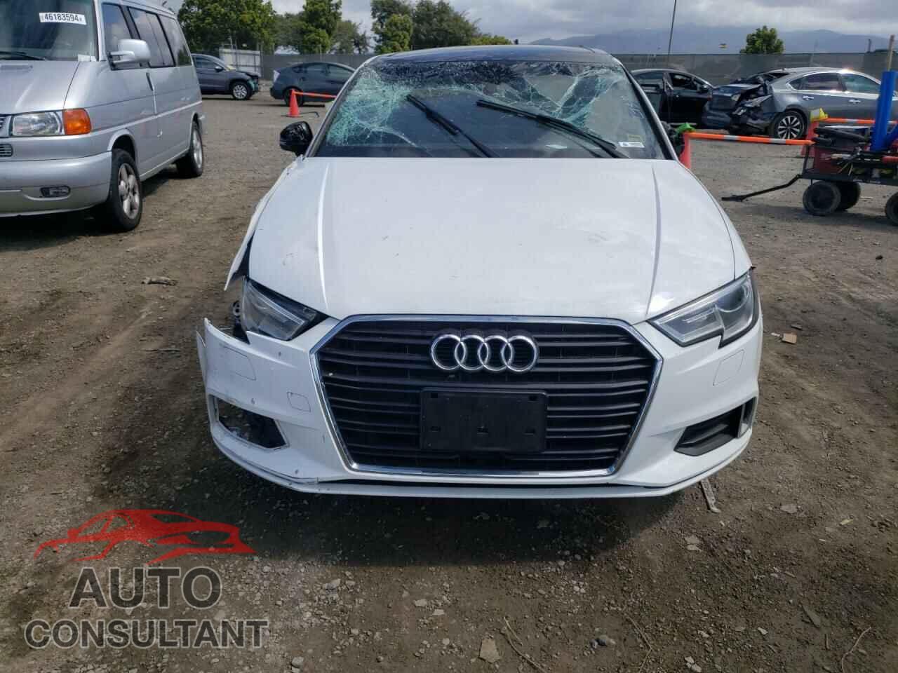 AUDI A3 2017 - WAUAUGFF3H1067028