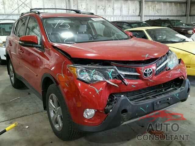 TOYOTA RAV4 XLE 2015 - JTMRFREV7FD174454