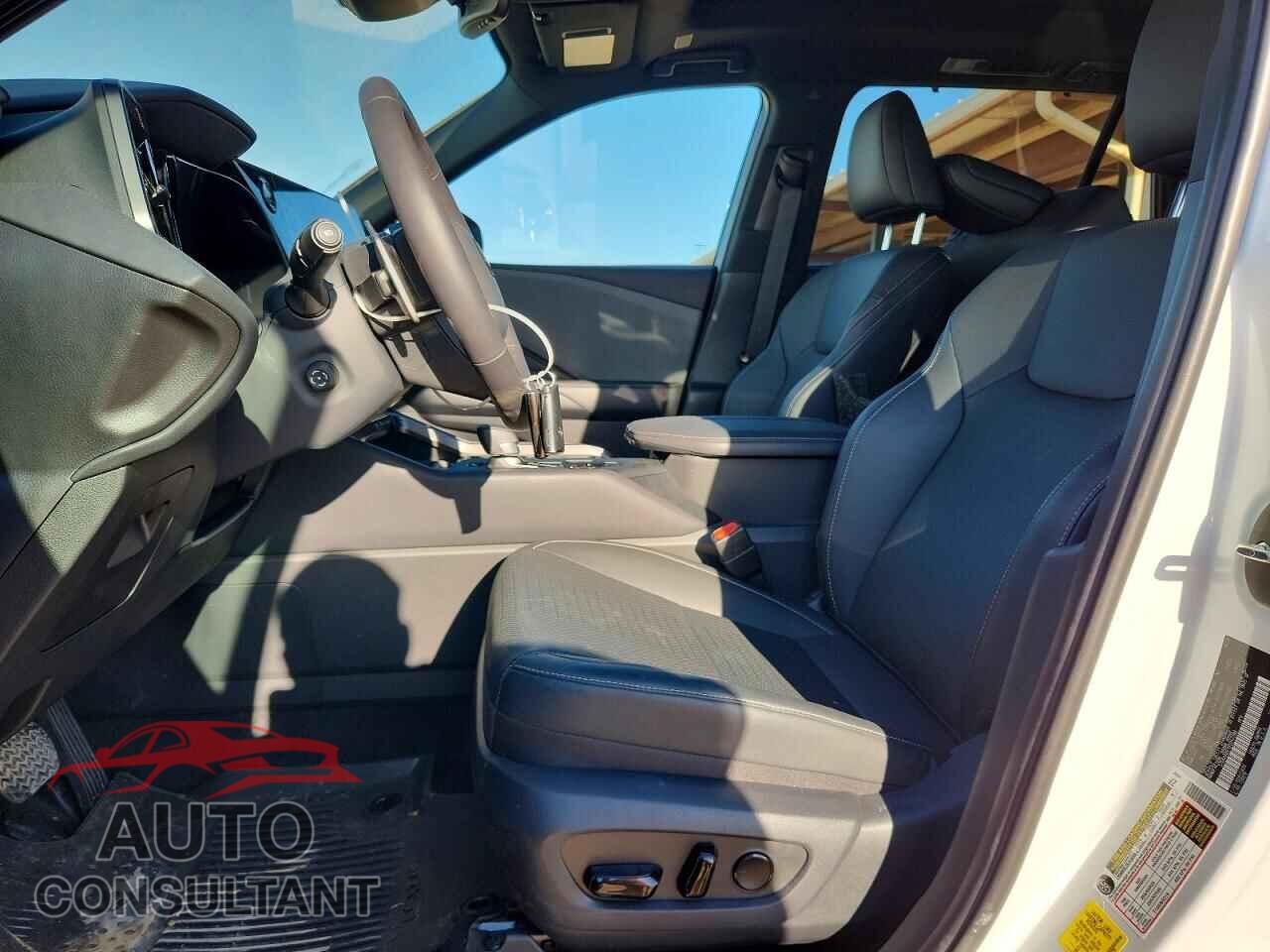 LEXUS UNKNOWN 2025 - 5TDAAAB61SS047790