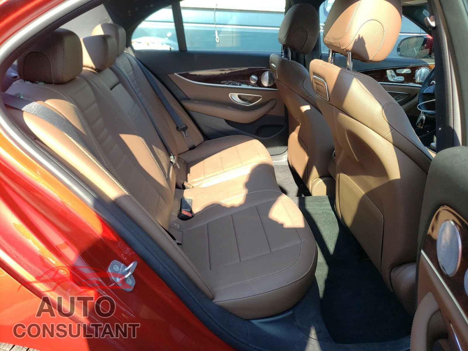 MERCEDES-BENZ E CLASS 2018 - WDDZF4KB5JA369921