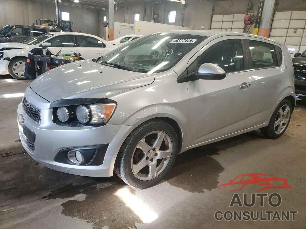 CHEVROLET SONIC 2015 - 1G1JE6SB3F4123051
