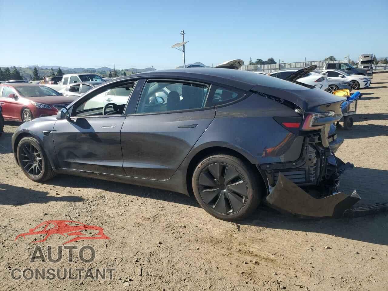 TESLA MODEL 3 2024 - 5YJ3E1EB3RF834793