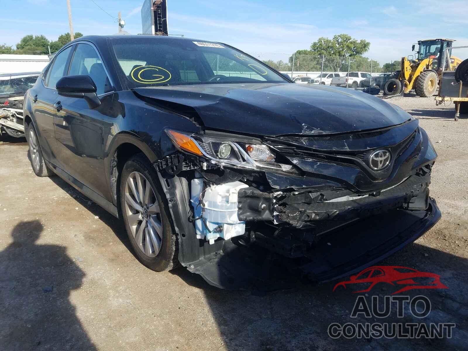 TOYOTA CAMRY 2018 - 4T1B11HKXJU004595
