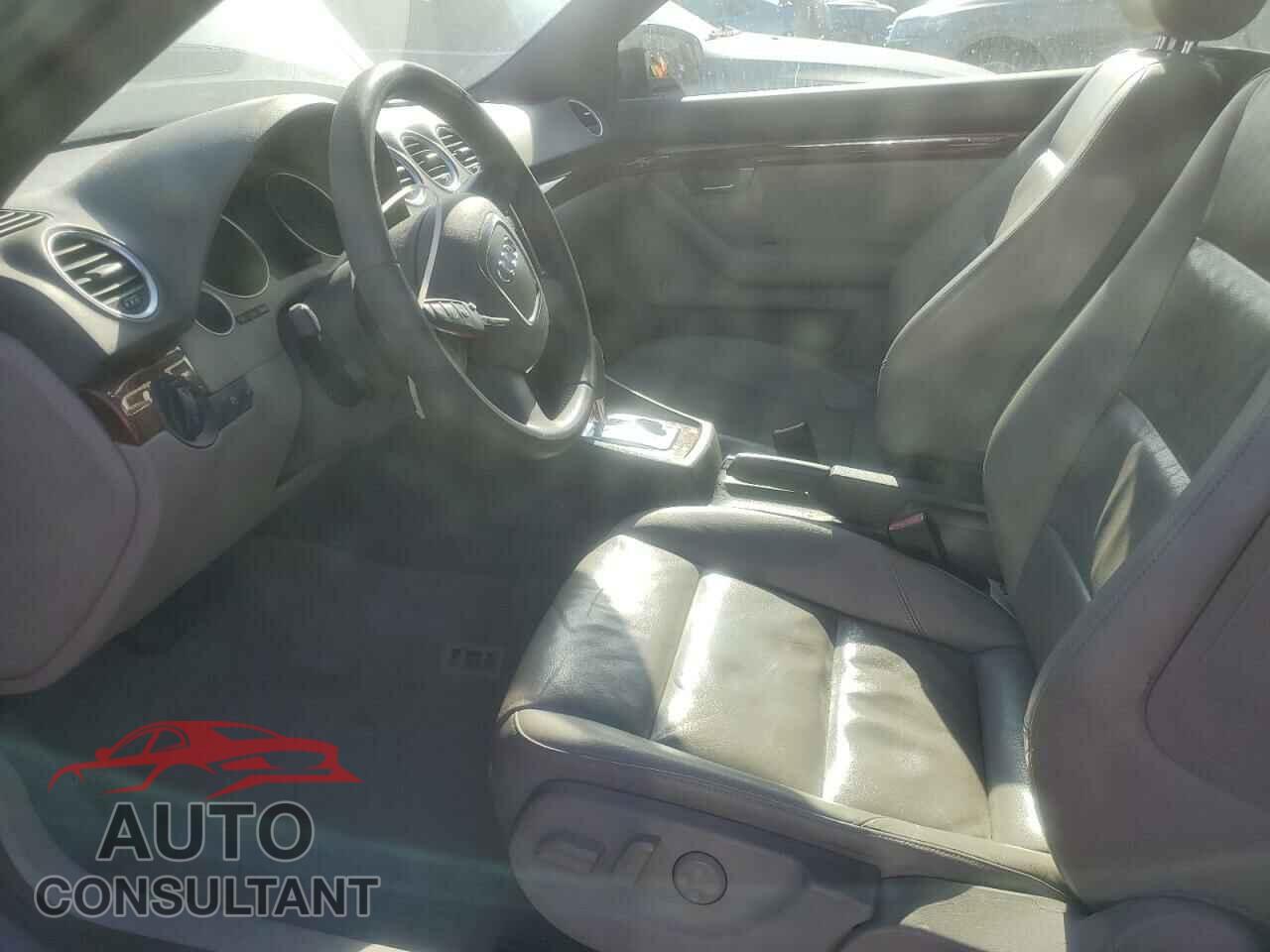 AUDI A4 2009 - WAUDF48H49K000521