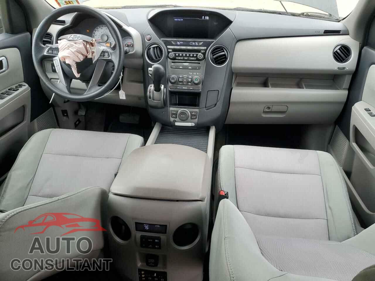 HONDA PILOT 2015 - 5FNYF4H37FB030291