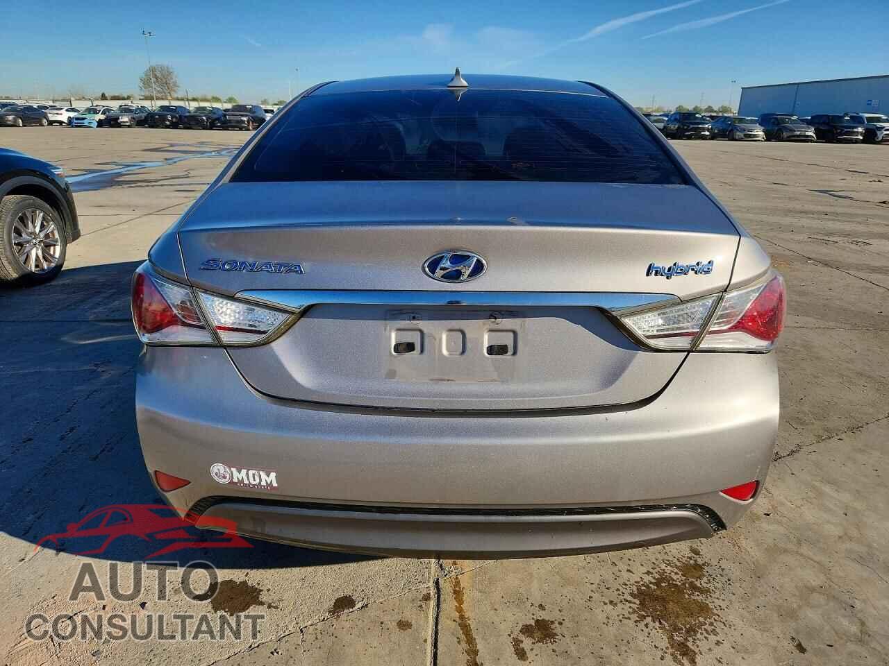 HYUNDAI SONATA 2012 - KMHEC4A42CA056506