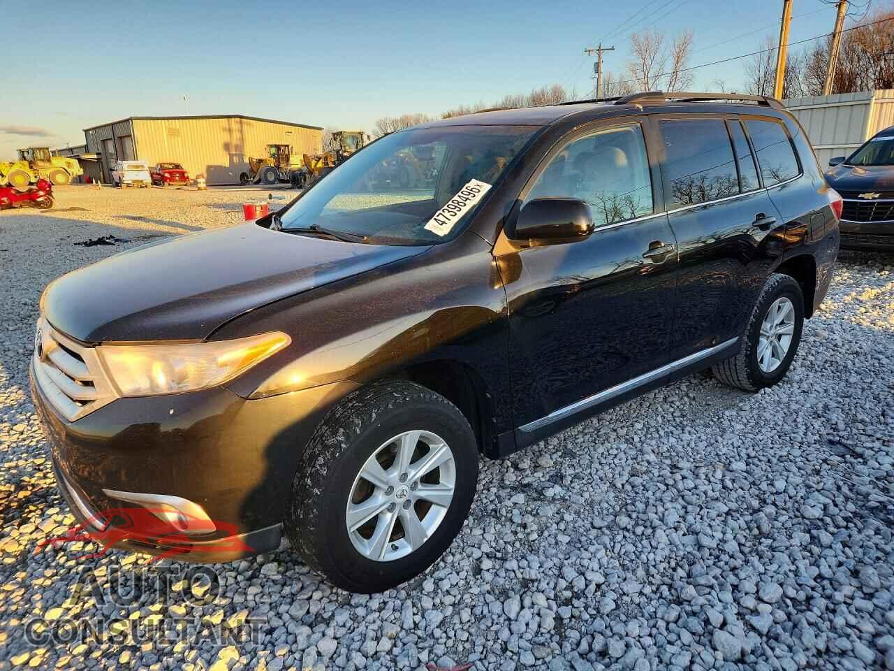 TOYOTA HIGHLANDER 2011 - 5TDBK3EH3BS089727