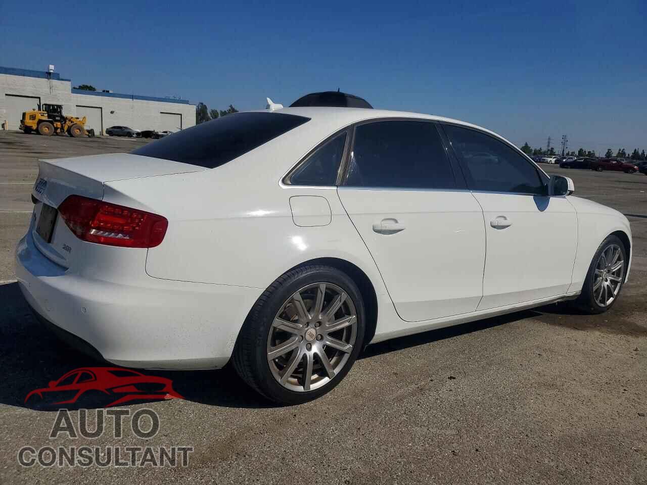 AUDI A4 2011 - WAUEFAFL0BN002135