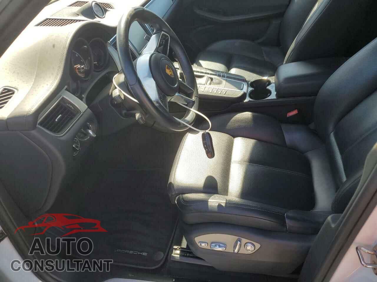 PORSCHE MACAN 2016 - WP1AF2A56GLB94758