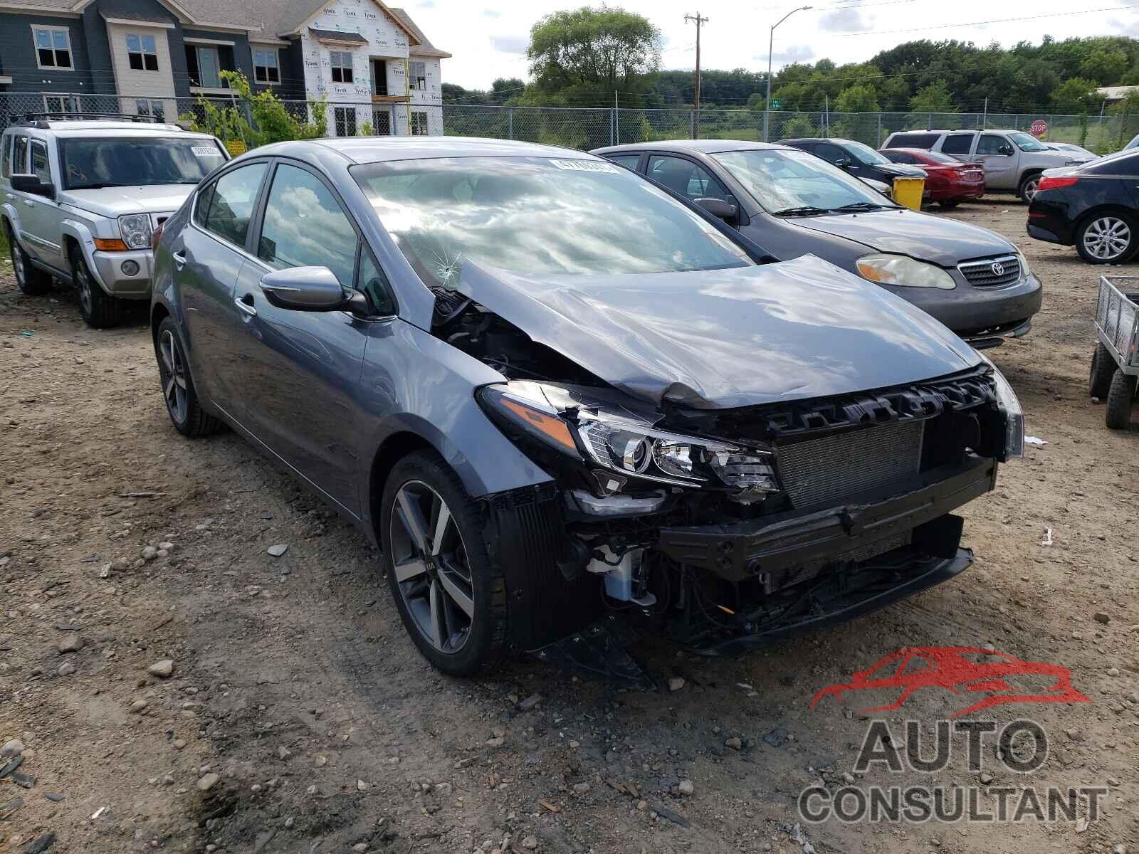 KIA FORTE 2018 - 3KPFL4A82JE208810