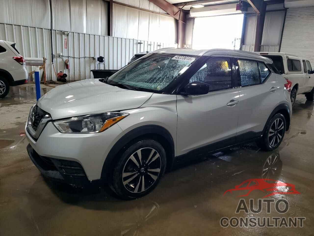 NISSAN KICKS 2018 - 3N1CP5CU0JL509842