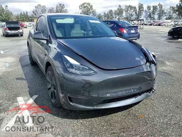 TESLA MODEL Y 2024 - 7SAYGDED1RF089192
