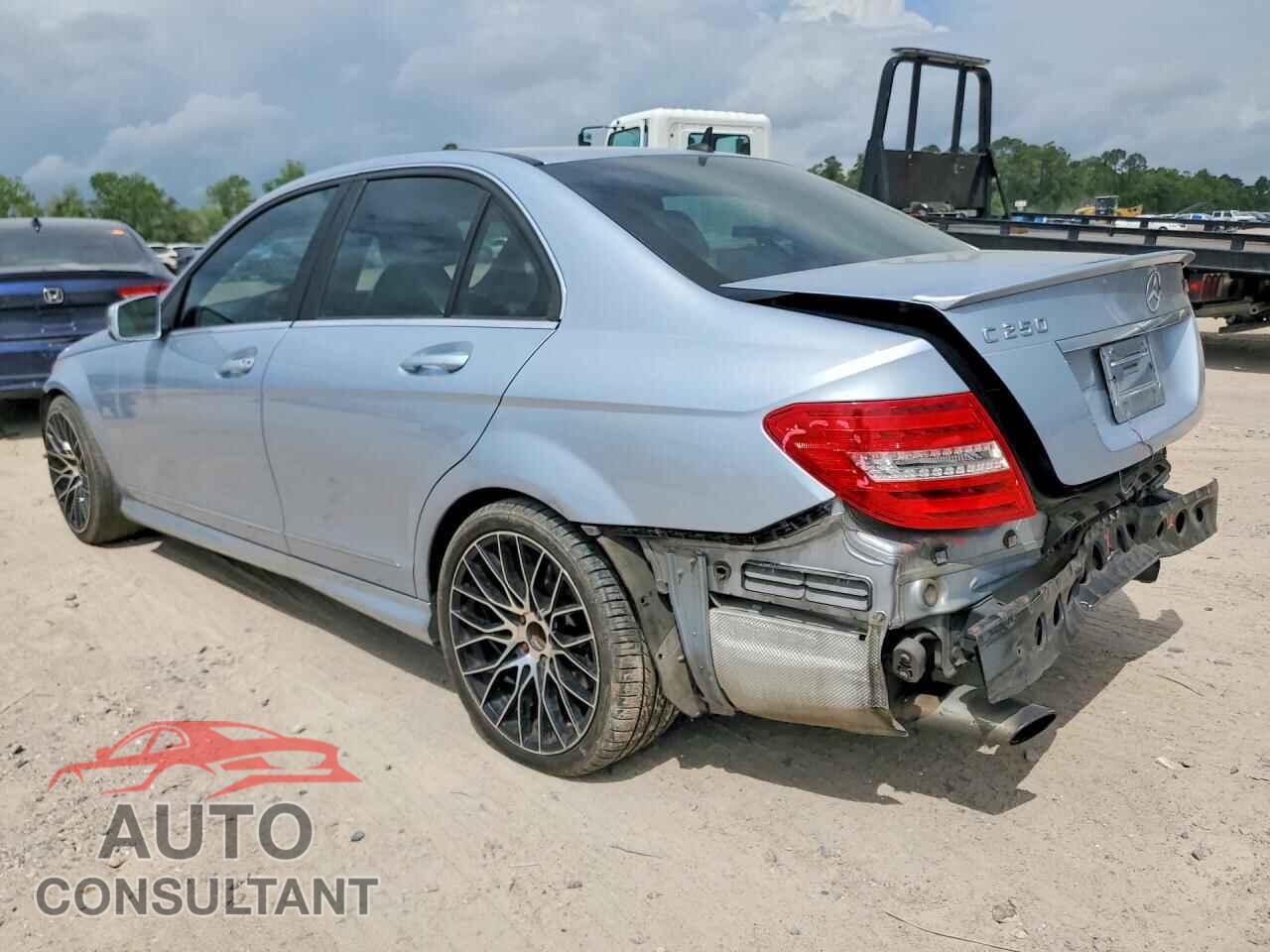 MERCEDES-BENZ C-CLASS 2013 - WDDGF4HB3DA769298