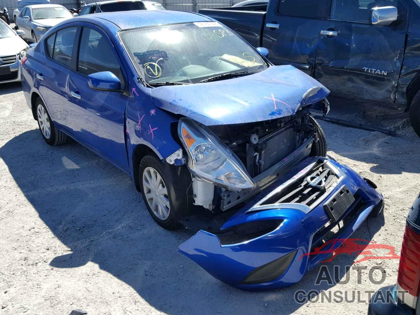 NISSAN VERSA 2017 - 3N1CN7AP1HL852930