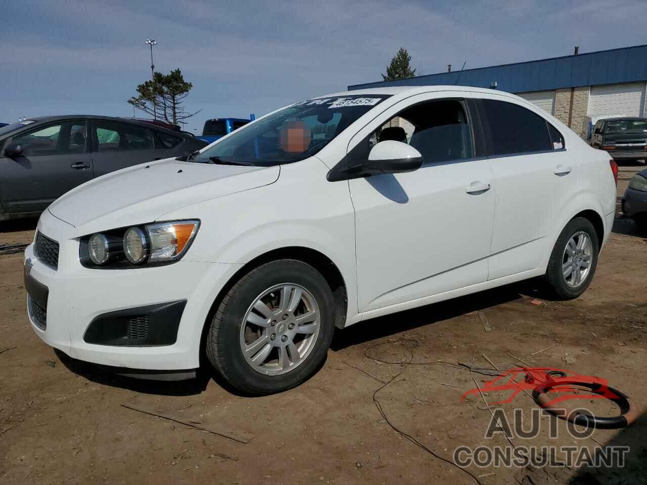CHEVROLET SONIC 2013 - 1G1JC5SB5D4100903