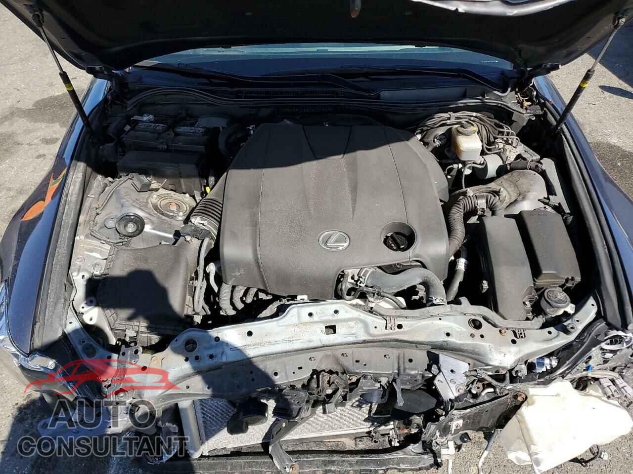 LEXUS IS 2015 - JTHCF1D22F5020807