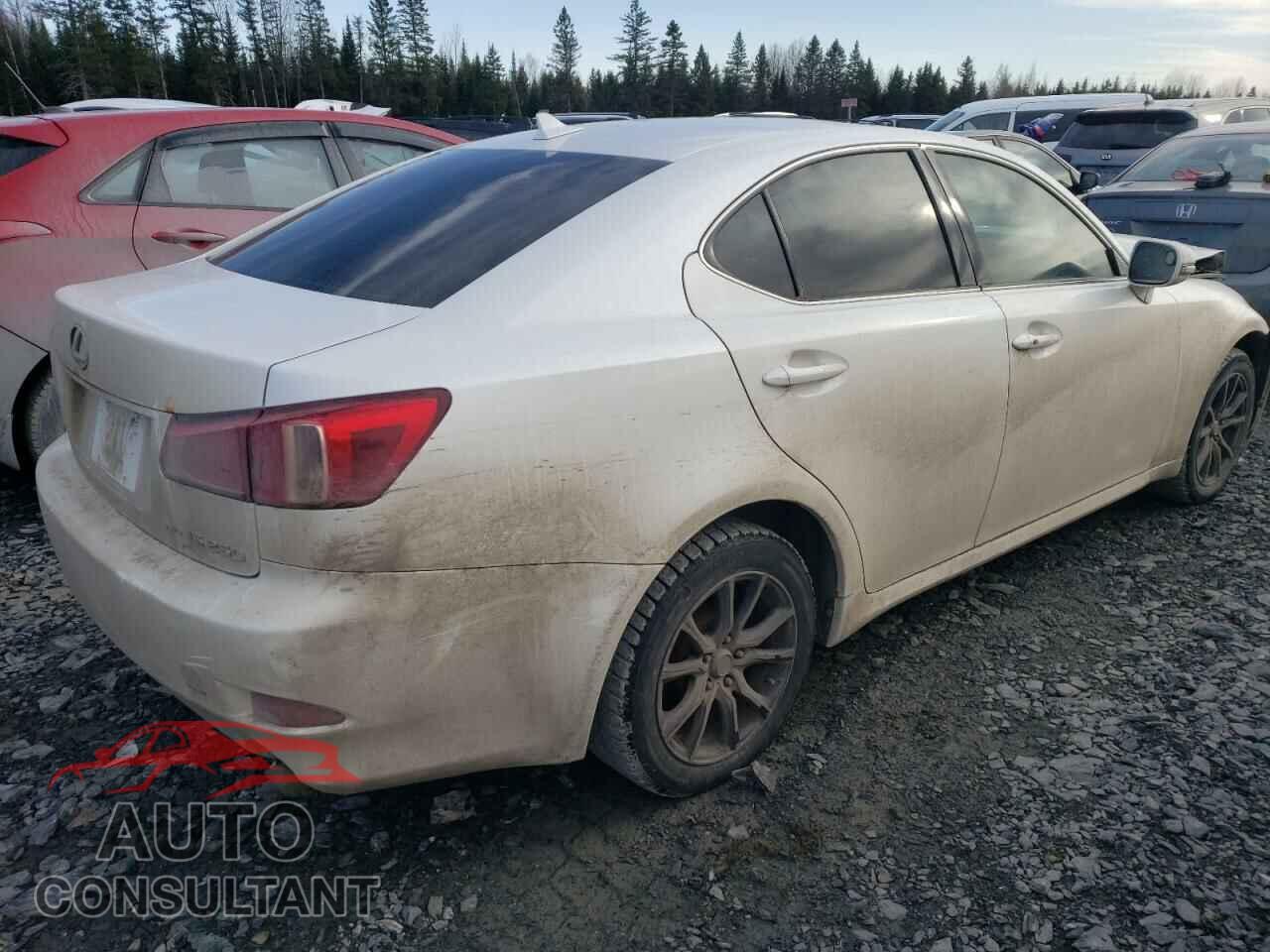 LEXUS IS 2011 - JTHCF5C21B5052246