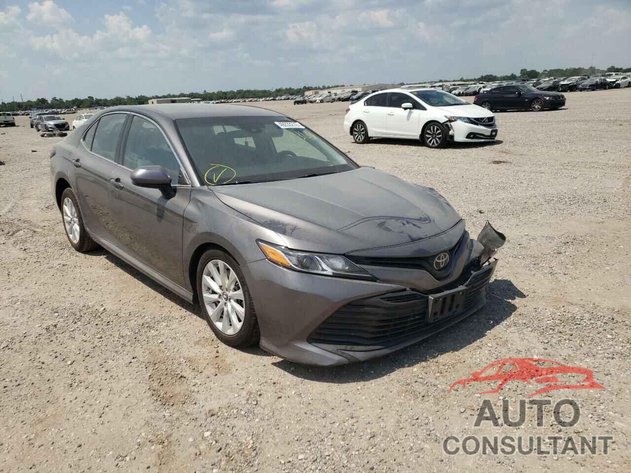 TOYOTA CAMRY 2018 - 4T1B11HK3JU093135