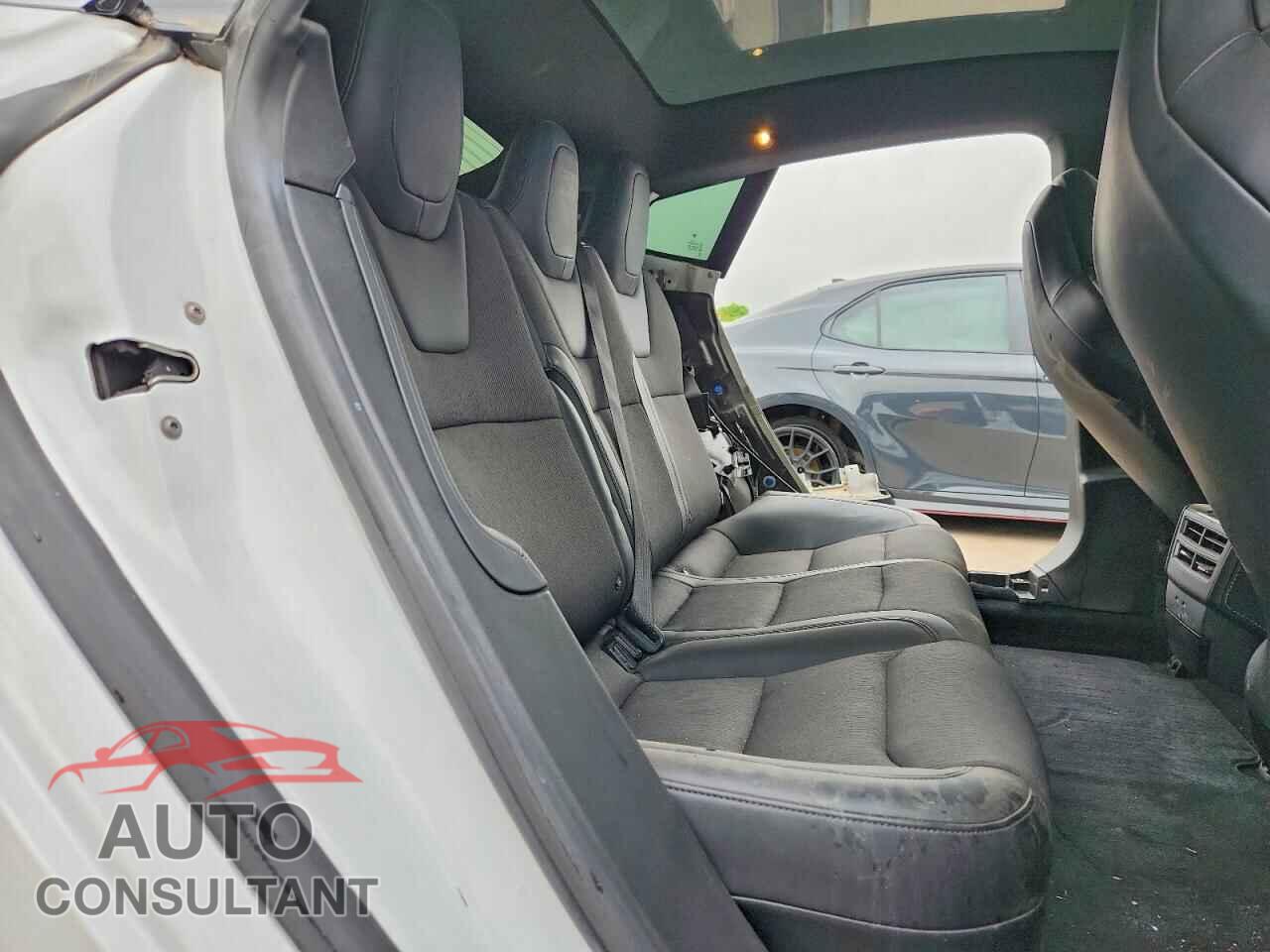 TESLA MODEL S 2018 - 5YJSA1E29JF268778