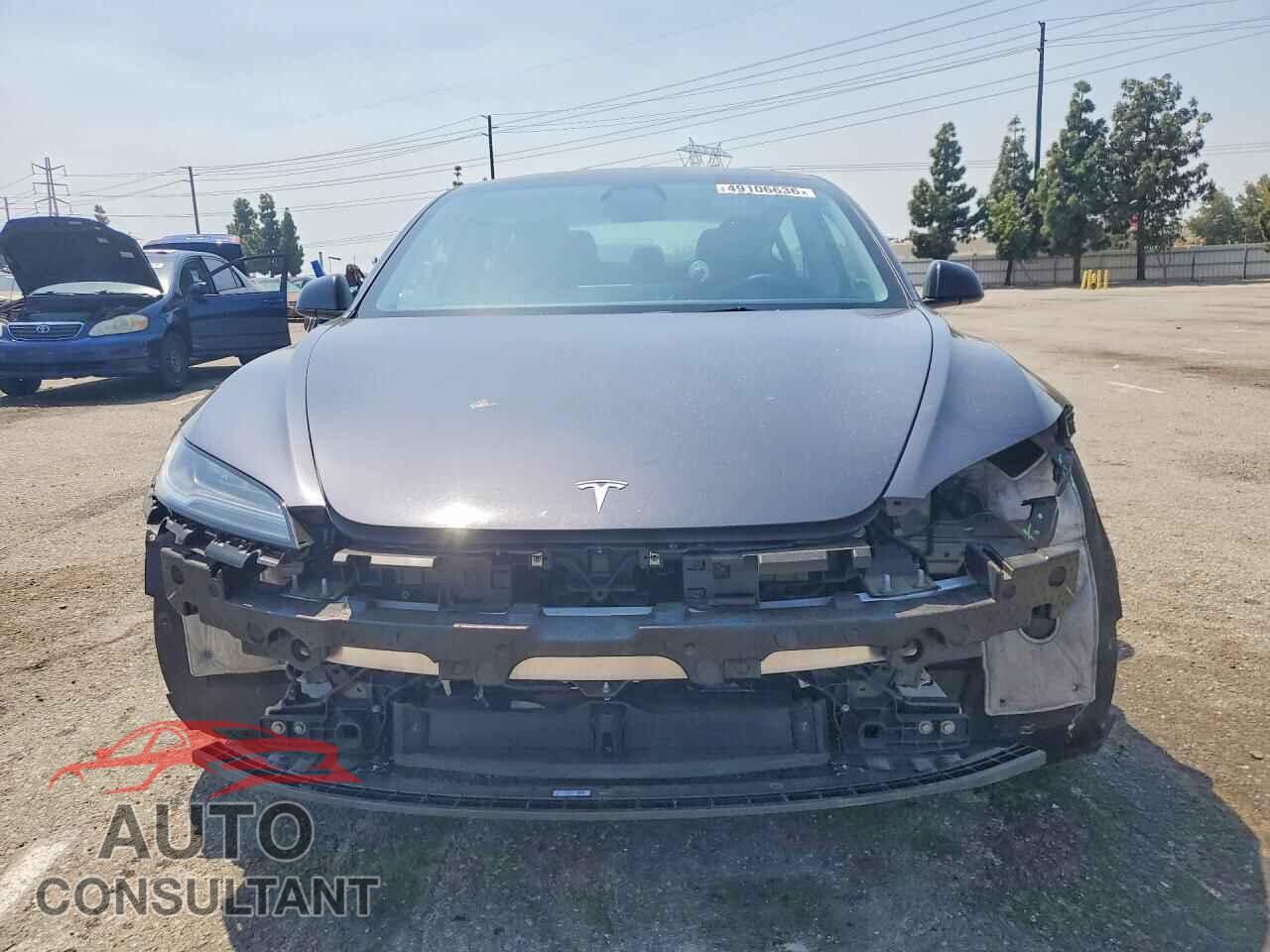 TESLA MODEL 3 2024 - 5YJ3E1EA3RF744440