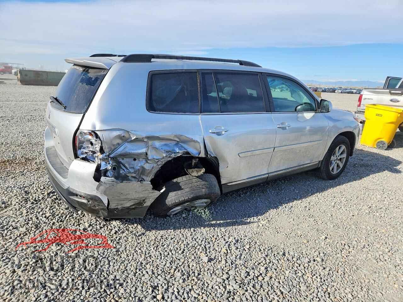 TOYOTA HIGHLANDER 2012 - 5TDBK3EH2CS131676