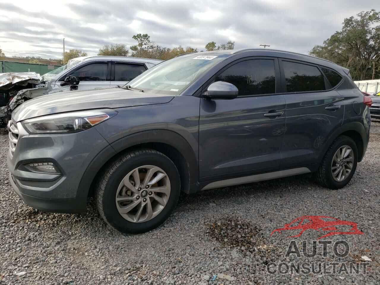 HYUNDAI TUCSON 2018 - KM8J33A43JU692792