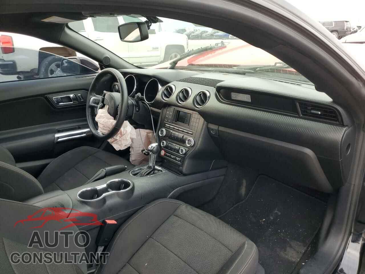 FORD MUSTANG 2017 - 1FA6P8AM9H5208517
