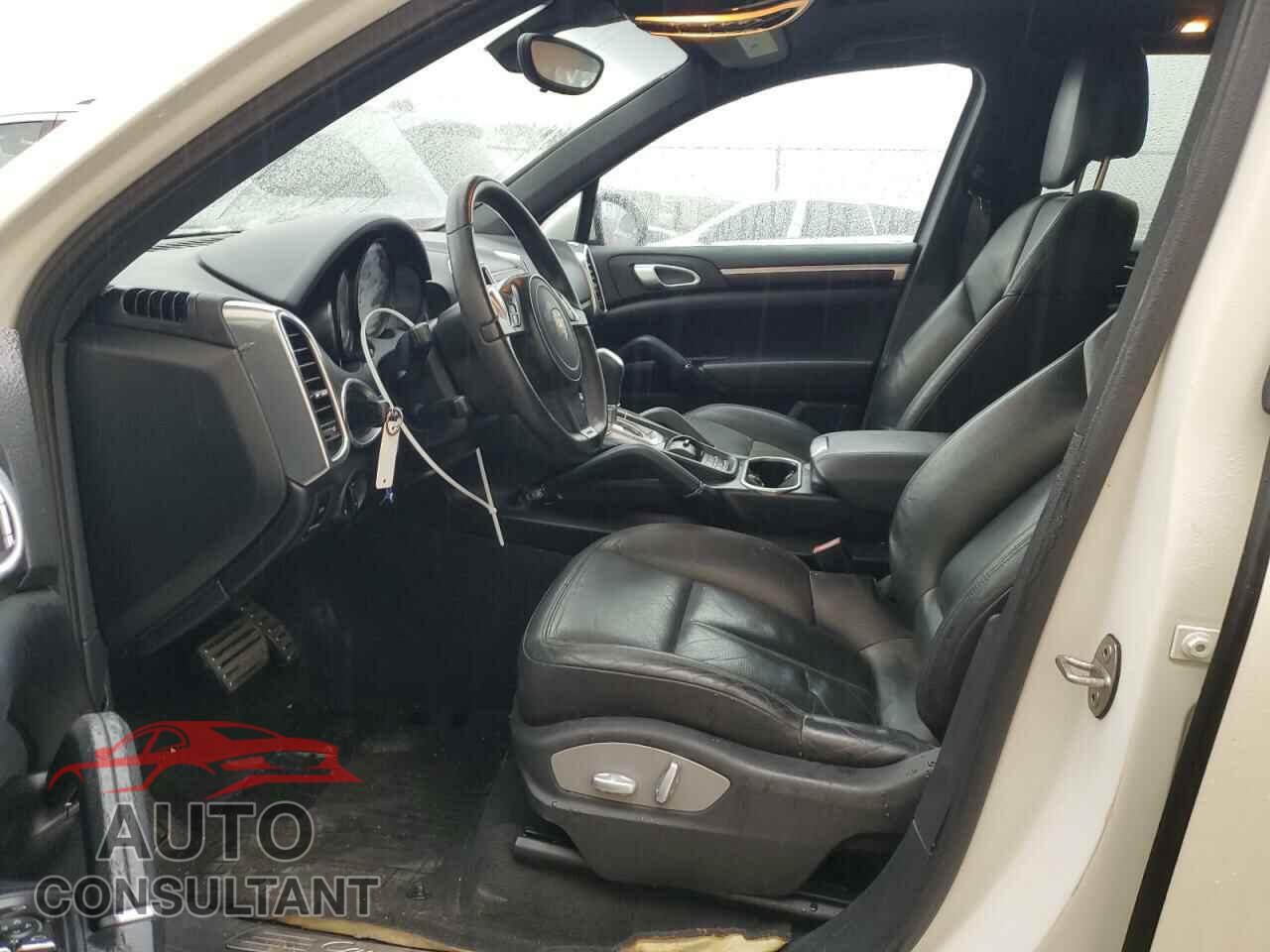PORSCHE CAYENNE 2011 - WP1AB2A26BLA44577