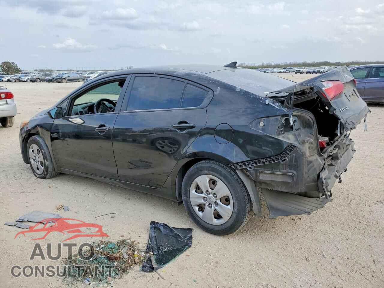 KIA FORTE 2016 - KNAFK4A60G5459036