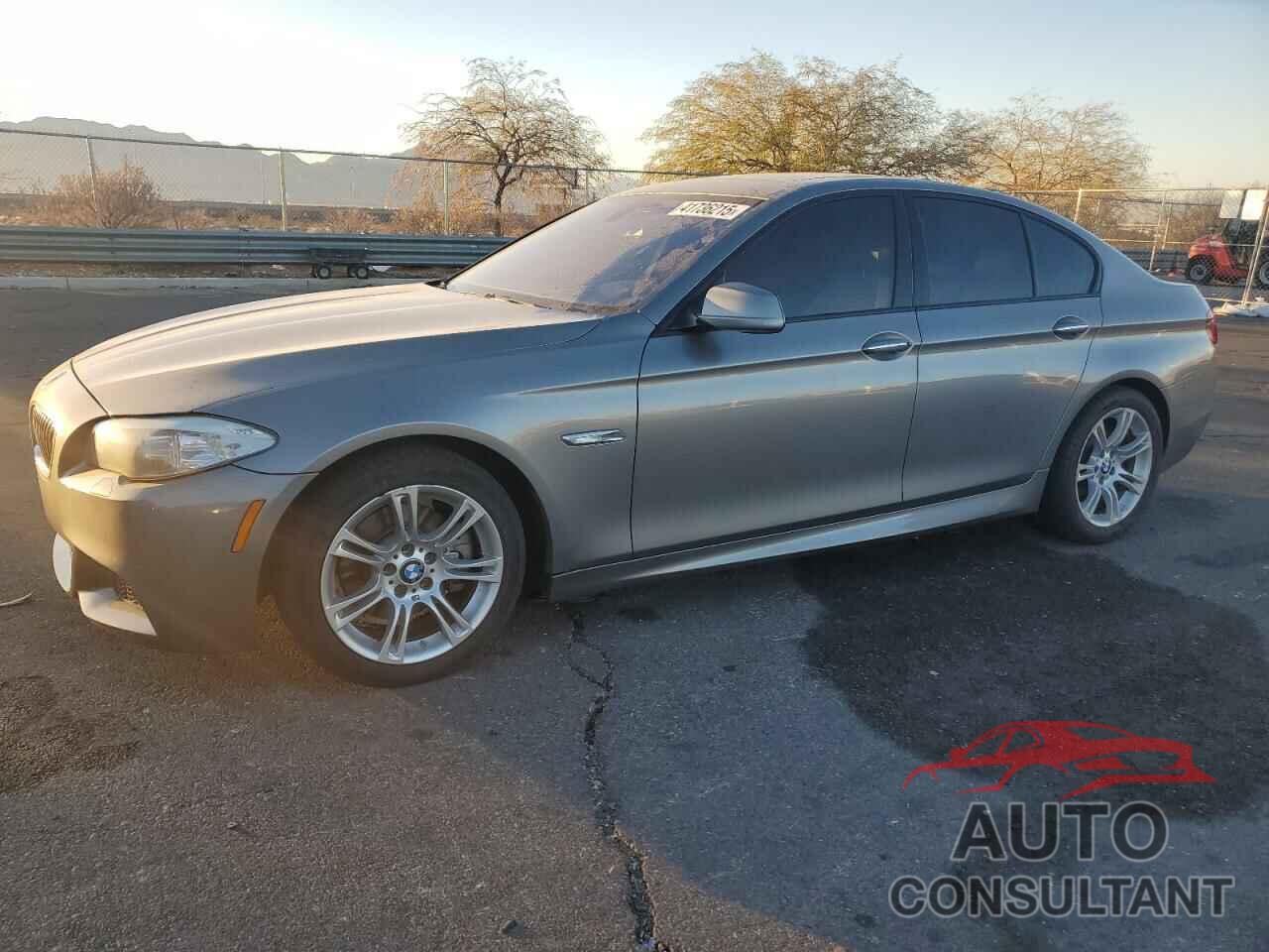 BMW 5 SERIES 2013 - WBAXG5C55DDY31195