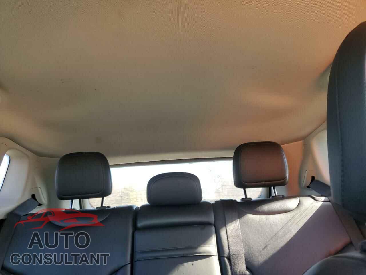 JEEP COMPASS 2018 - 3C4NJCCB2JT461822