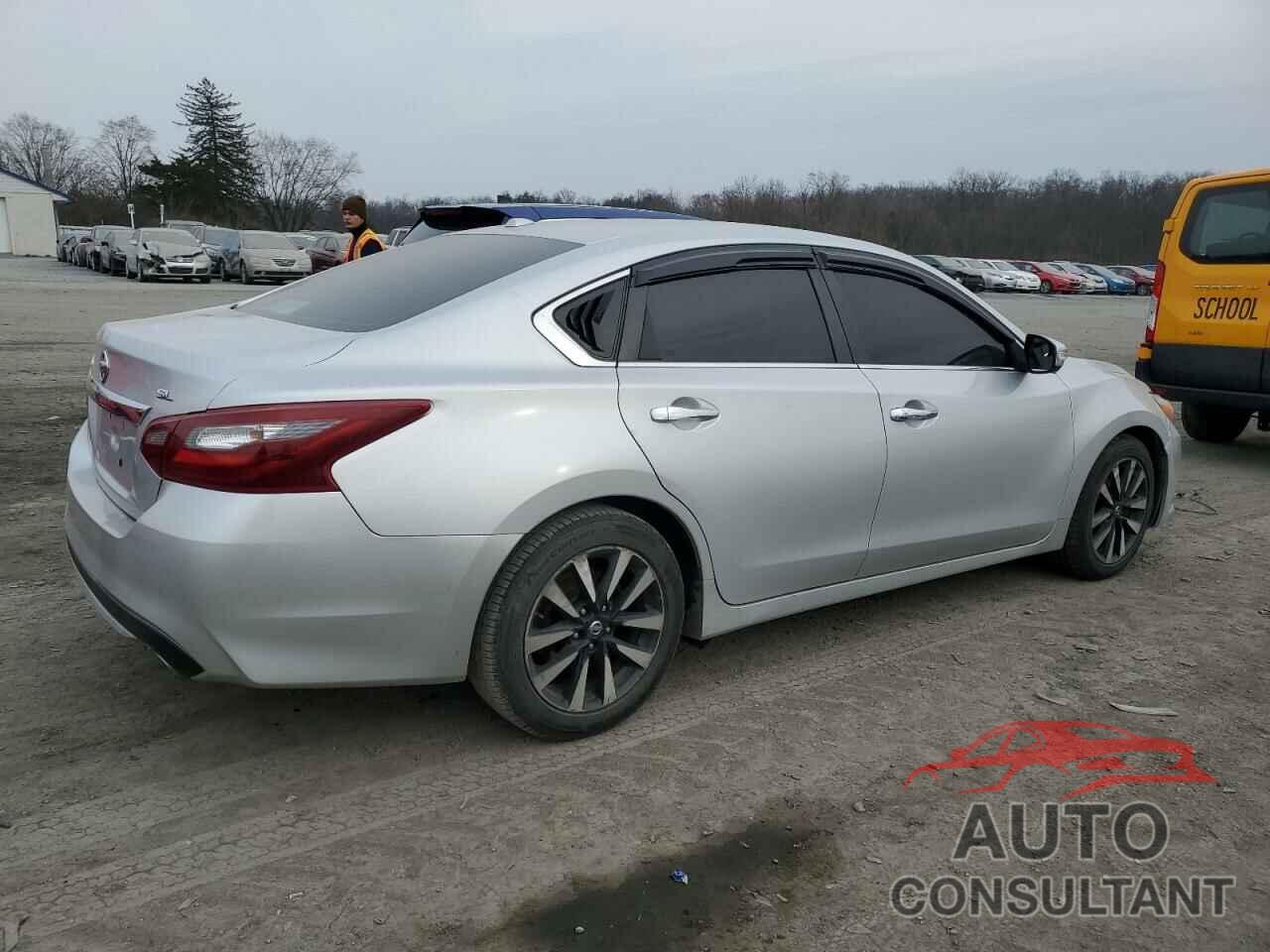 NISSAN ALTIMA 2018 - 1N4AL3AP3JC205696