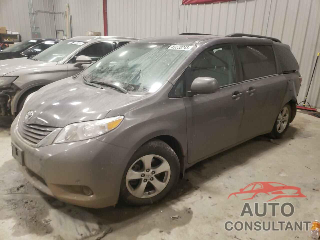 TOYOTA SIENNA 2017 - 5TDKZ3DC0HS868612