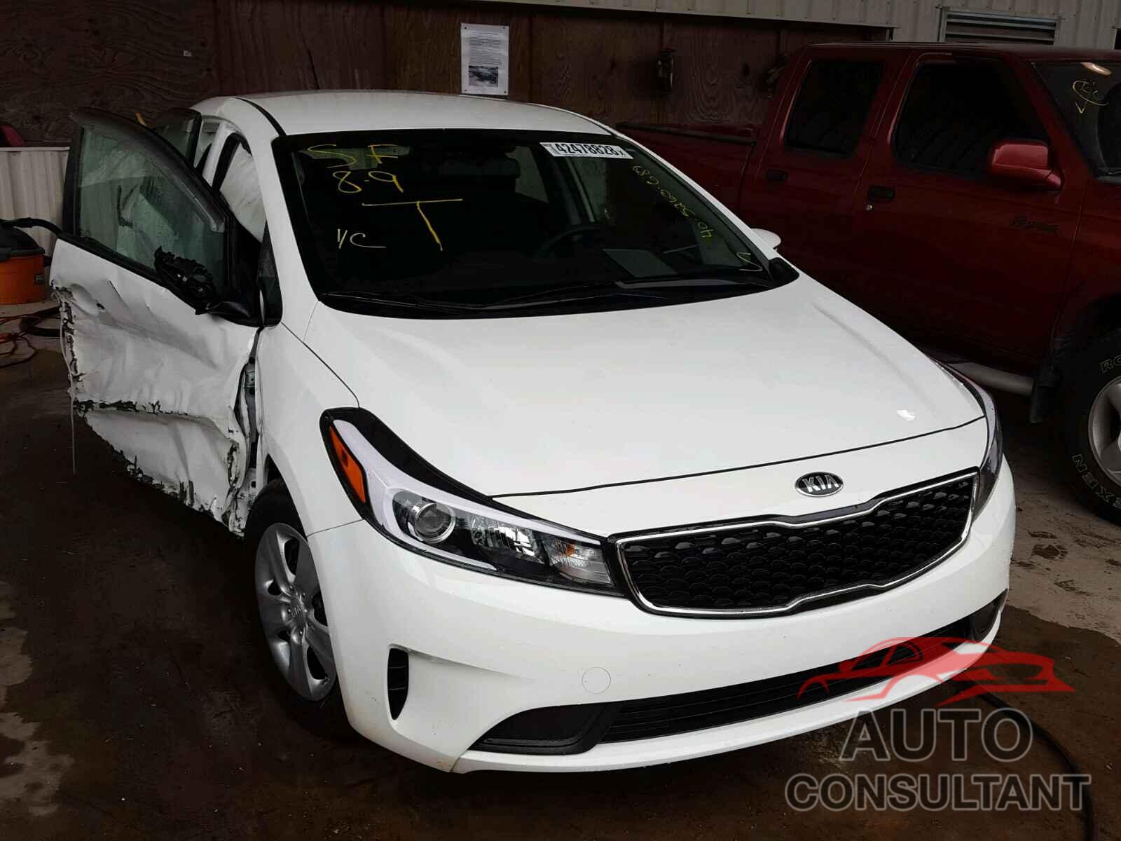 KIA FORTE 2017 - KNAFK5A86H5698146