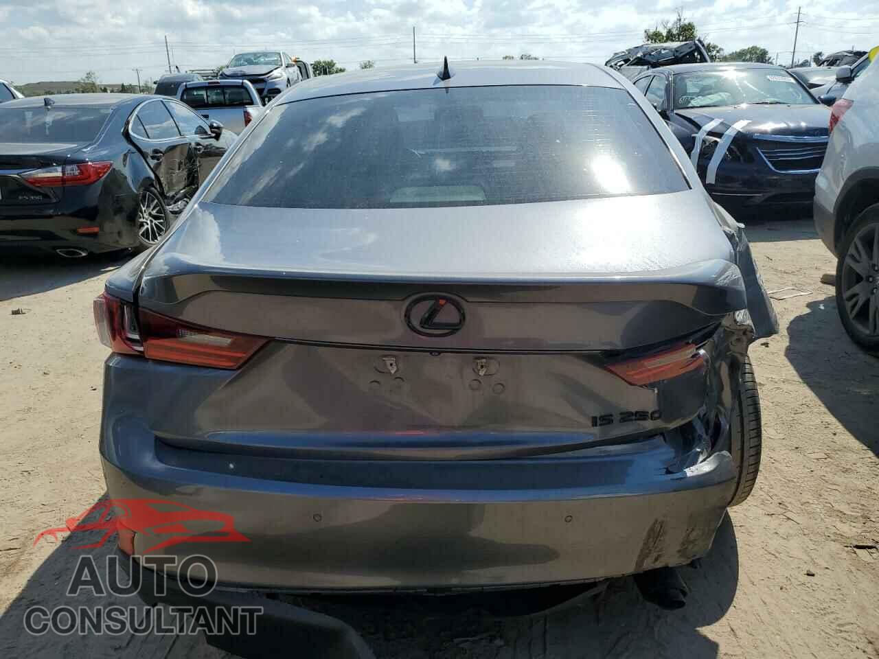 LEXUS IS 2015 - JTHBF1D29F5052455