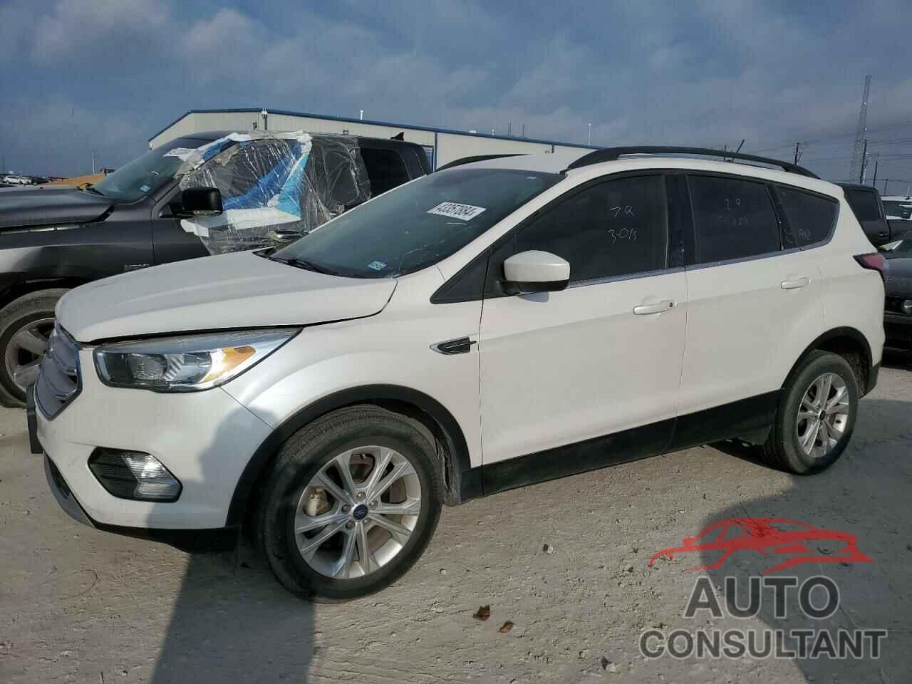 FORD ESCAPE 2018 - 1FMCU0GDXJUA96946