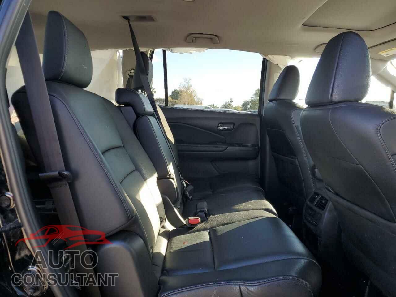 HONDA PILOT 2021 - 5FNYF5H53MB045827