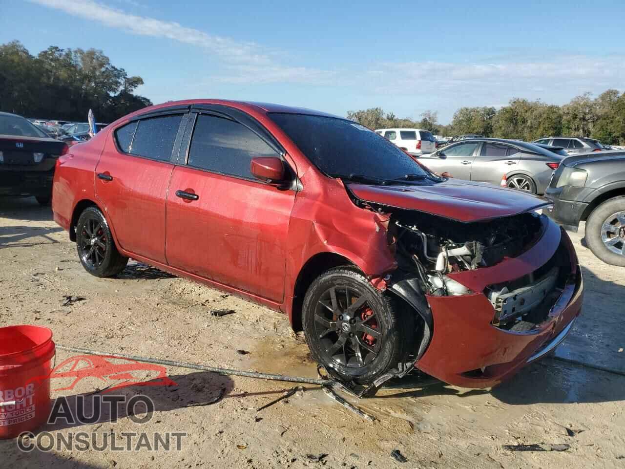 NISSAN VERSA 2017 - 3N1CN7AP3HL849348