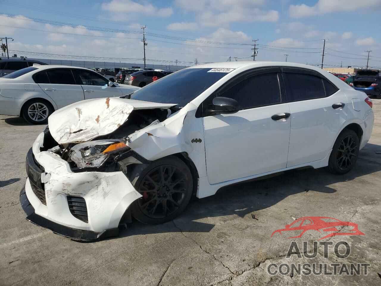 TOYOTA COROLLA 2015 - 5YFBURHE2FP240022
