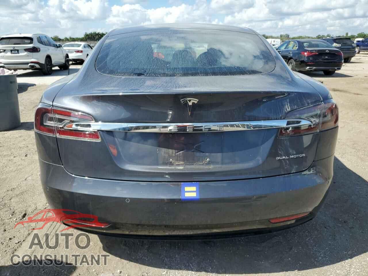 TESLA MODEL S 2021 - 5YJSA1E20MF421679