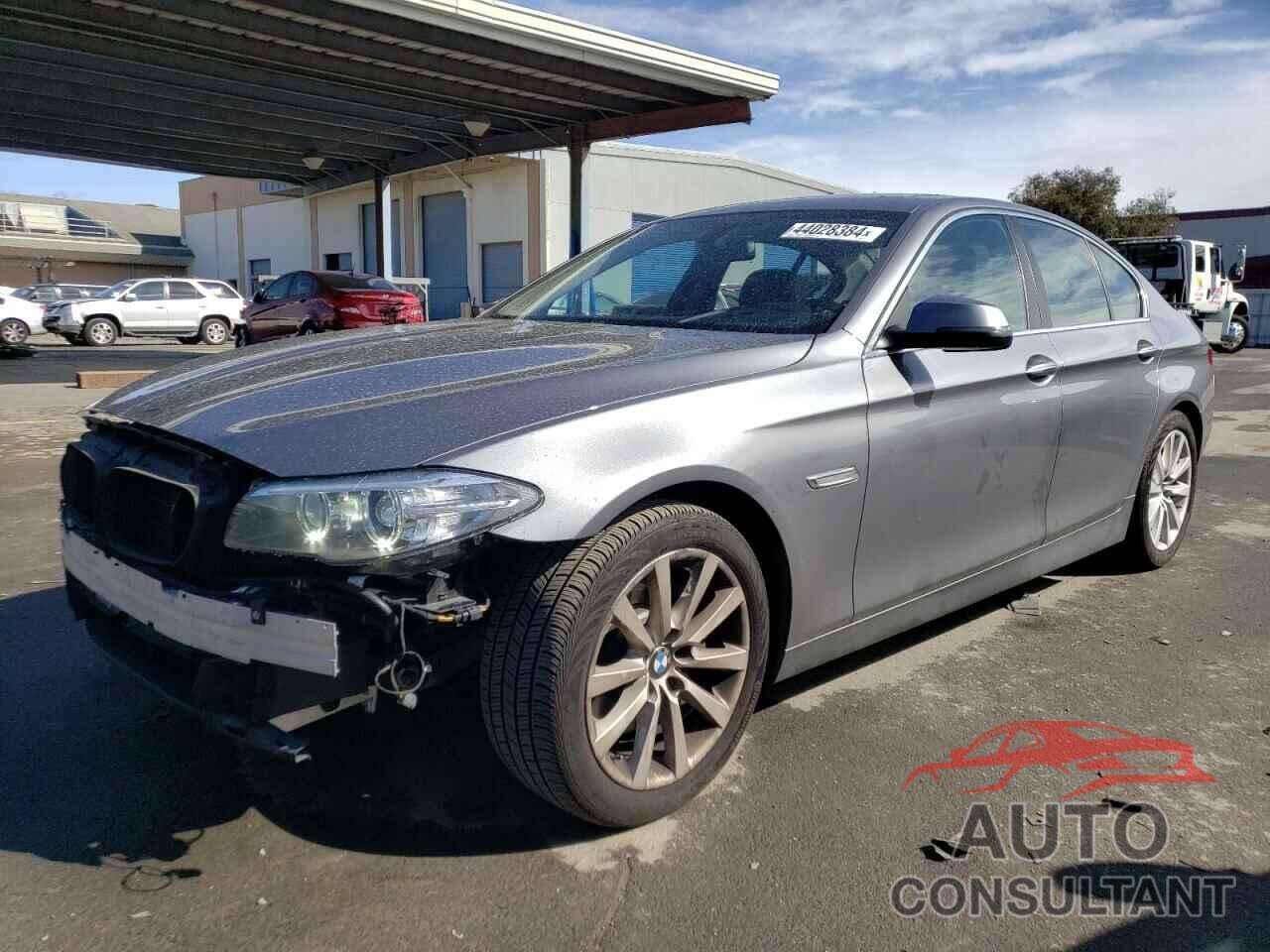 BMW 5 SERIES 2016 - WBA5B3C58GG257303