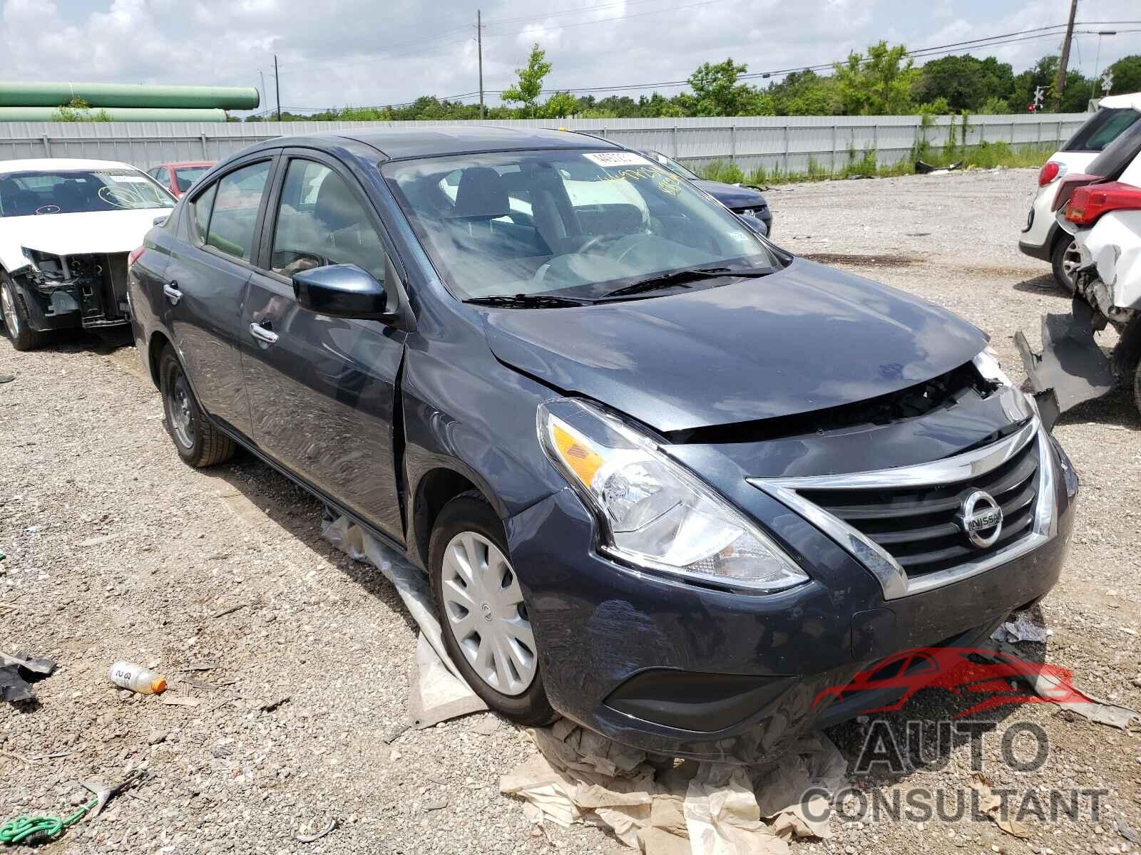 NISSAN VERSA 2017 - 3N1CN7AP1HL895244