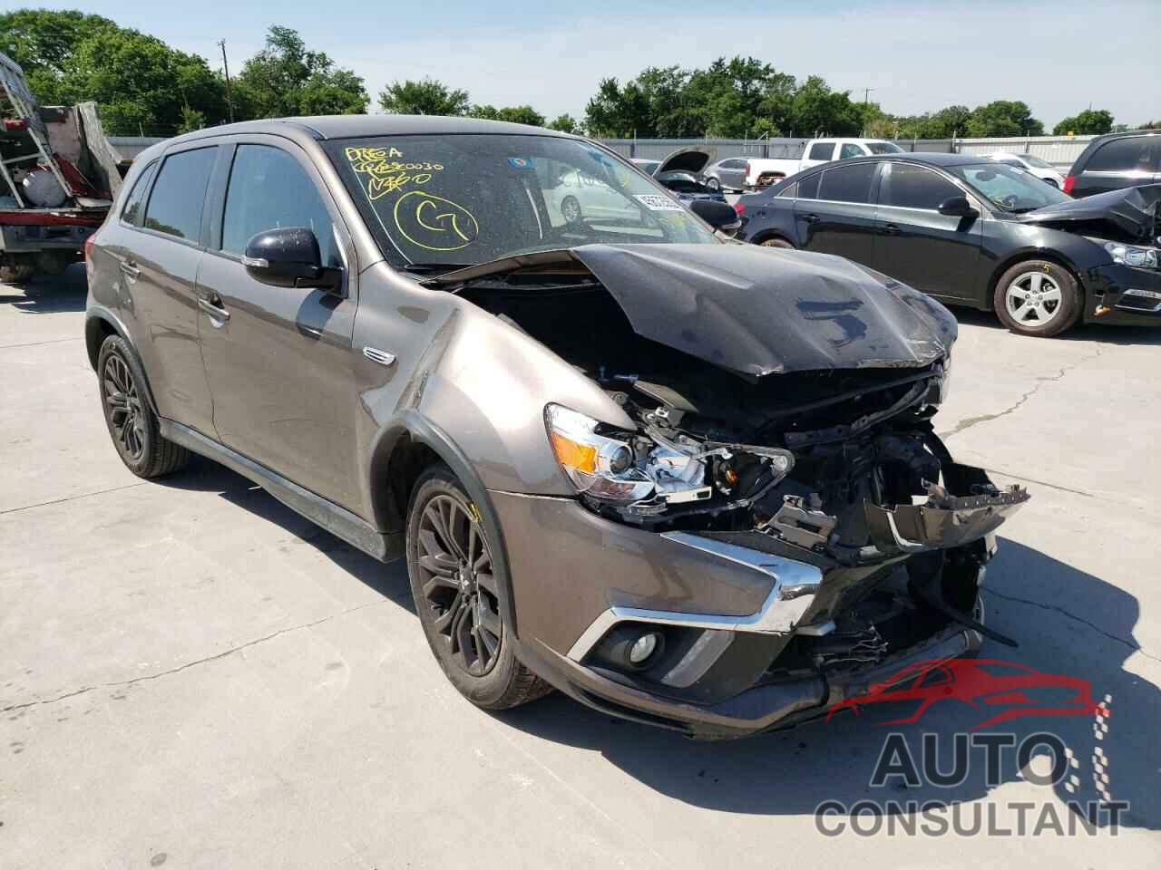 MITSUBISHI OUTLANDER 2018 - JA4AP3AU5JU012197