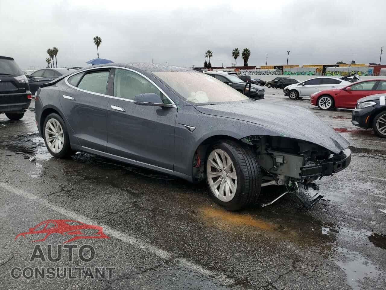 TESLA MODEL S 2017 - 5YJSA1E17HF203073