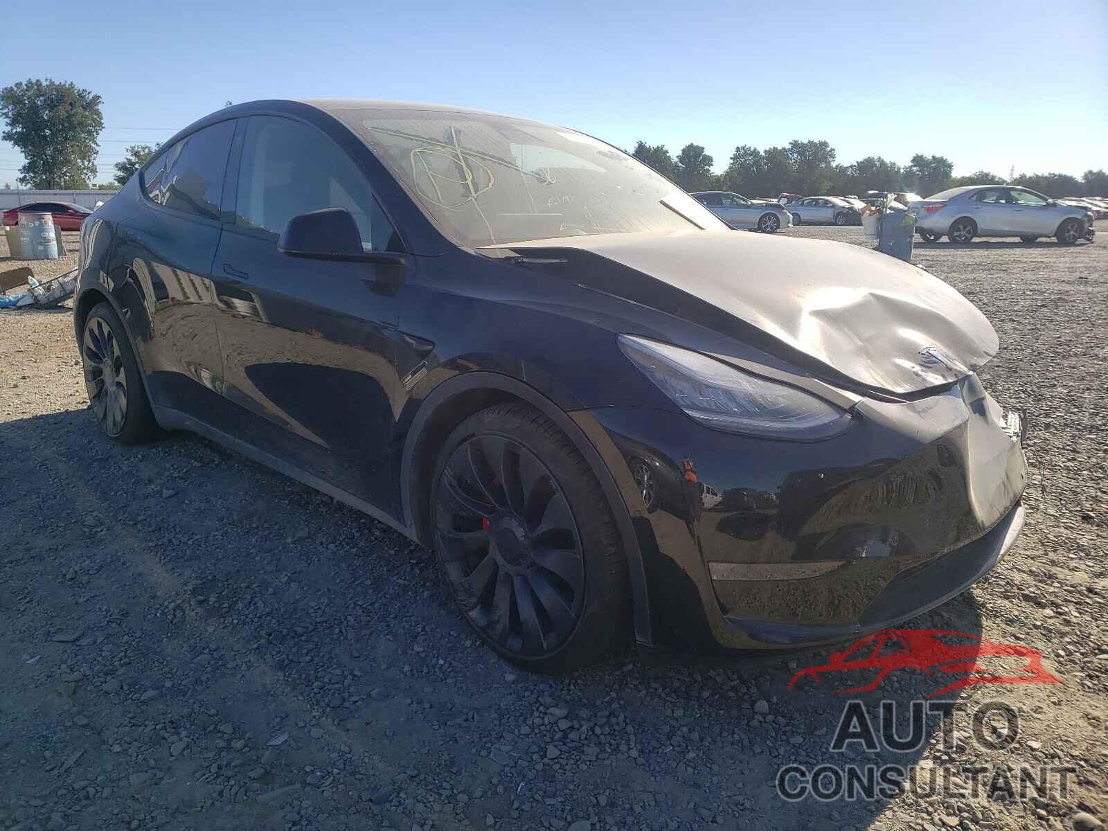 TESLA MODEL Y 2021 - 5YJYGDEF4MF098783
